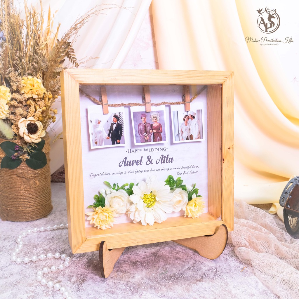 KADO PERNIKAHAN FLORA, FRAME BINGKAI CUSTOM FOTO UKURAN 20x20 CM