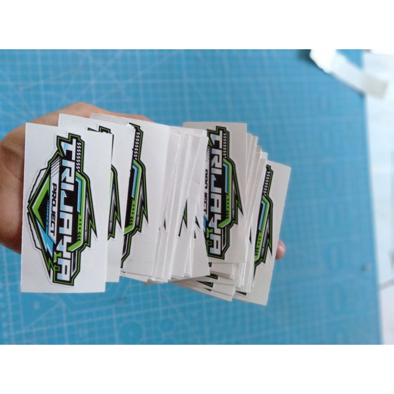 

sticker cutting custom nama