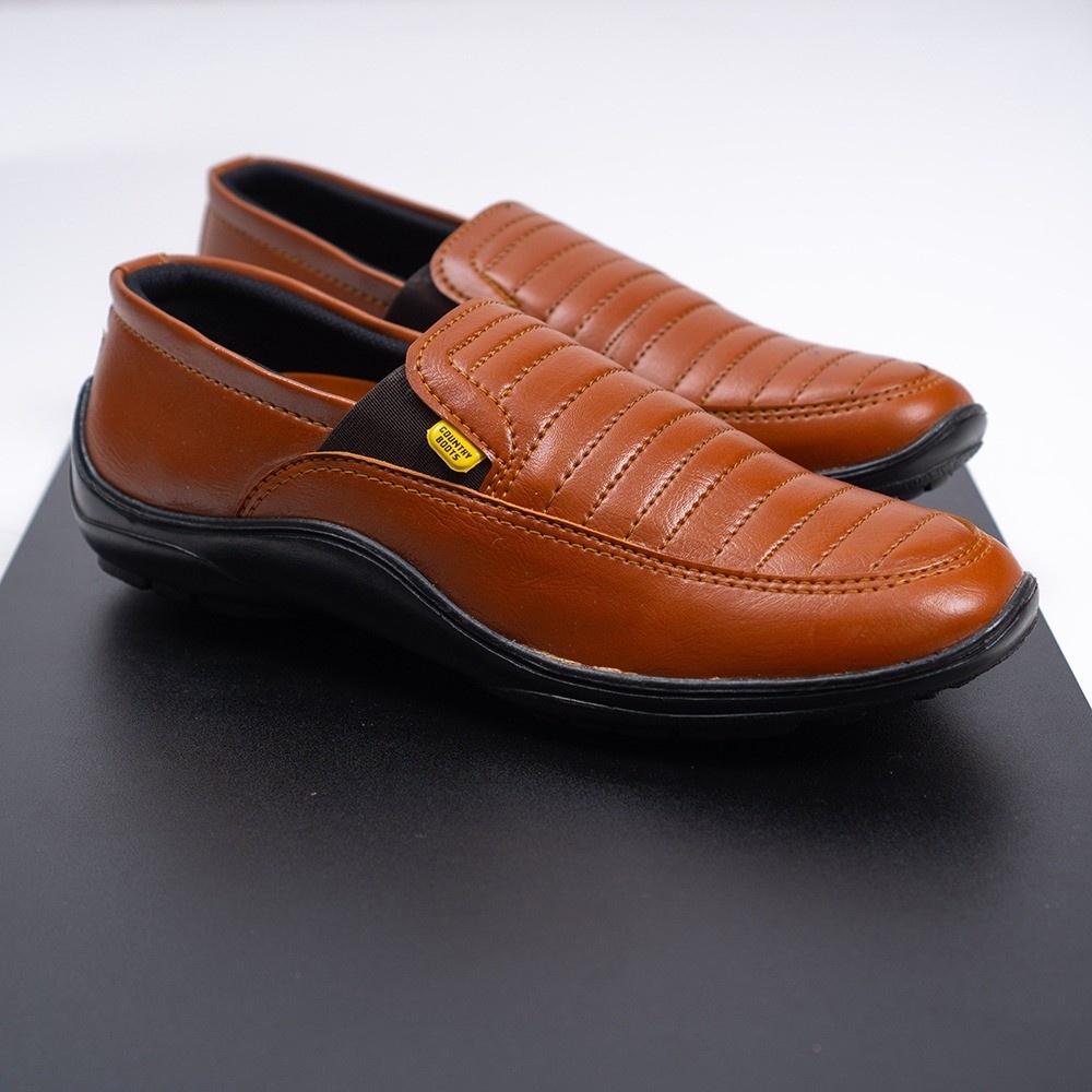 Sepatu Formal Pria MOLLO Pentopel Slip On Kantoran Warna Hitam Black Kulit Aasli 43