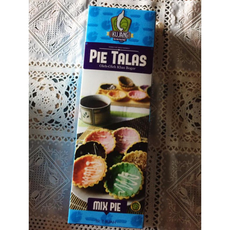 

Pie talas Kujang oleh oleh khas bogor