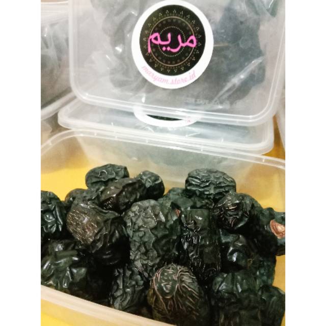 

Kurma ajwa aliyah madinah 1000gram