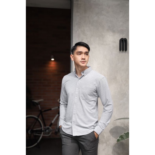 Kemeja Pique Basic Misty Grey Panjang By Mubeng co