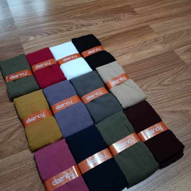 Deenay Polos, Deenay hijab, Deenay Ciamis,, ada
