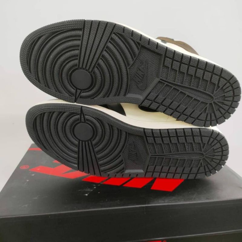 Jordan 1 Retro High Dark Mocha