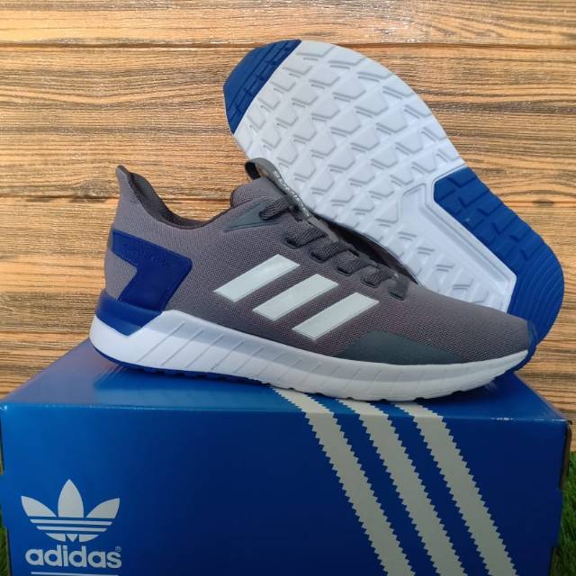 Adidas questar