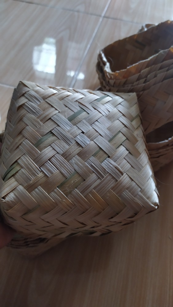 Besek Bambu Ukuran 12x12x8 Pipiti