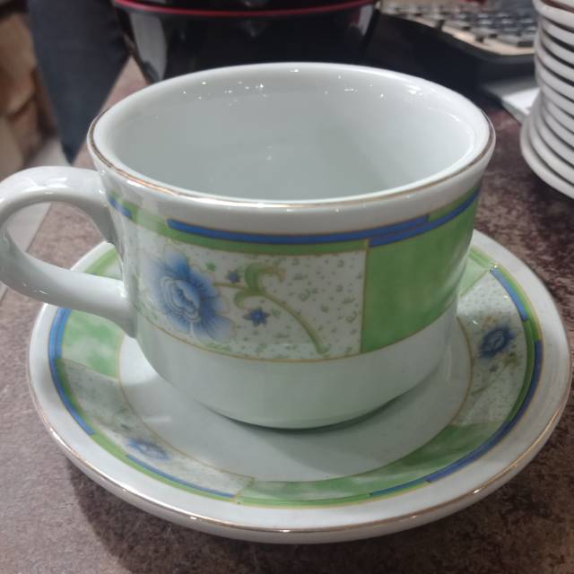 Cangkir set sango motif