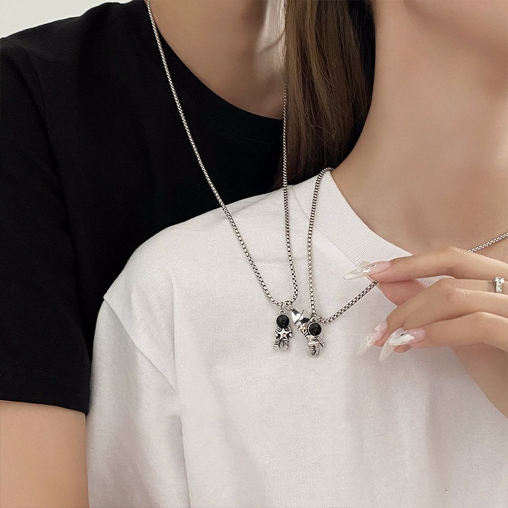 Needway  Creative Female Clavicle Chain Simple Korean Style Necklace Astronaut Couple Necklace Punk Friends Gift Men Thick Hip Hop Heart Pendant Magnet Attraction Necklace