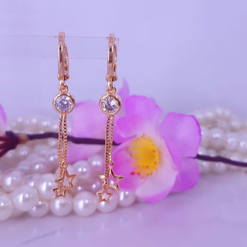 Anting cantik import,awet,tahan lama,bisa dipake sehari hari