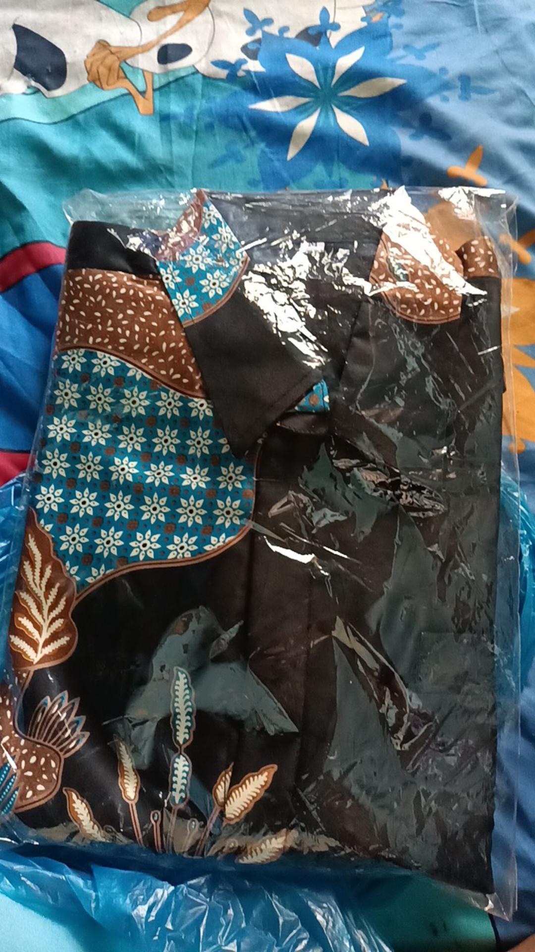 Kemeja Batik Pria Semi Sutra Silky Premium Puring Istimewa