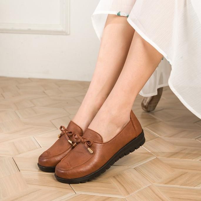 Sepatu Wanita Flat Loafers Casual Fashionable Kulit- Coklat