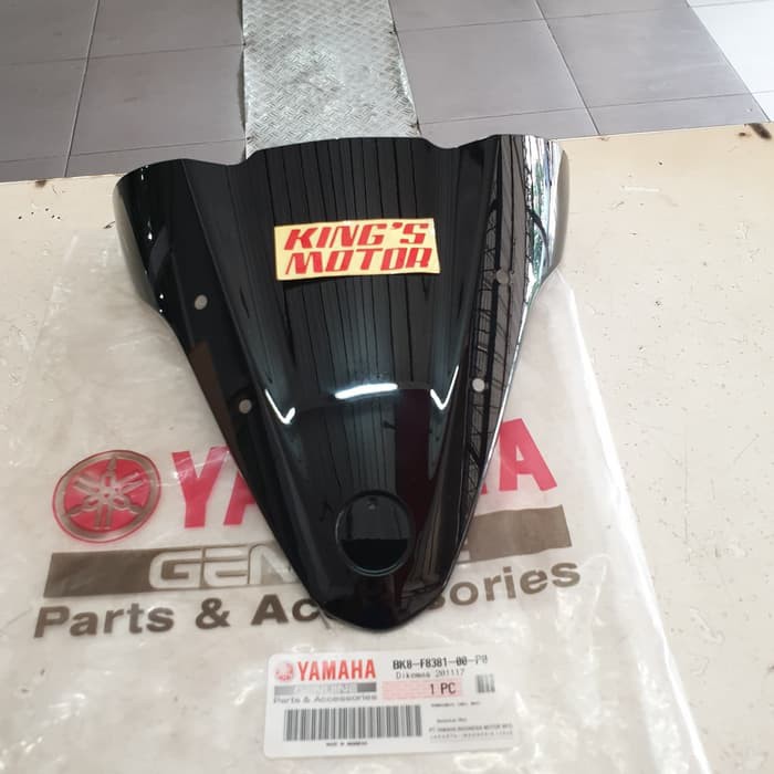 WINDSHIELD, VISOR BATOK LAMPU VIXION LED, R (BK8-P0) ASLI YAMAHA