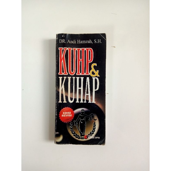 buku KUHP dan KUHAP
