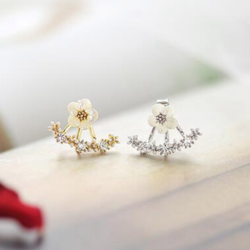 Anting Stud Desain Bunga Daisy Gaya Korea Untuk Wanita