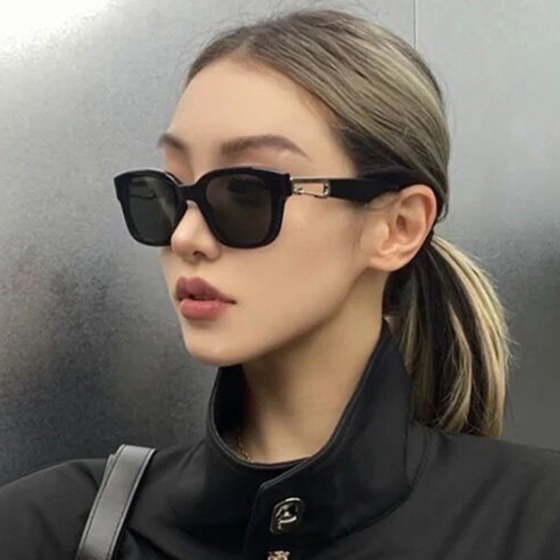 （YUZHU）COD Baru Kedatangan Western Retro Cat Eye Sunglasses Untuk Wanita Permen Warna Gaya Fashion Korea Kacamata Matahari Untuk Wanita