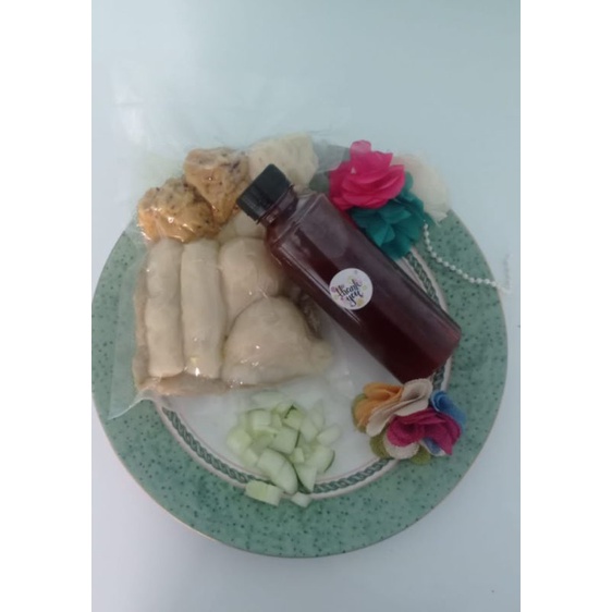 

PEMPEK COMPLETE FROZEN ISI 10 PCS +CUKO 150ML