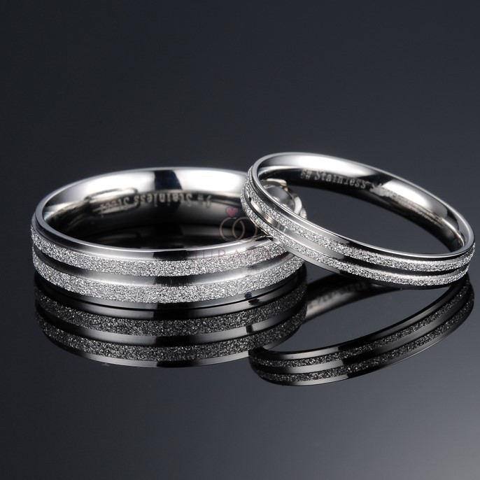 AILOVIU Cincin Couple Romantis R36 Titanium Ukir Nama Silver Perak Emas Putih Unik Pria Wanita Tunangan Paladium Stainless Steel