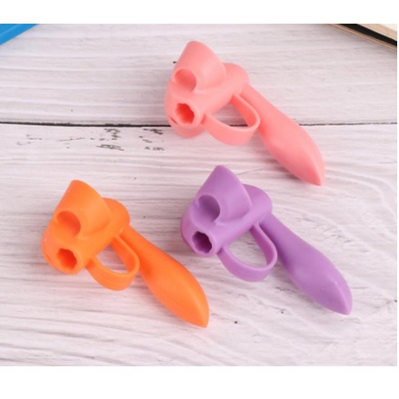 Pencil Pen Holder silicone bantu tulis 014