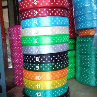 Pita satin polka 1 5cm per roll pita satin polkadot Pita satin polka 1 5cm per roll pita satin polkadot