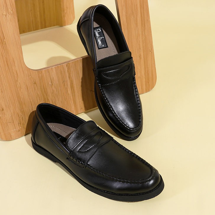 Porte Black | Sepatu Hitam Tanpa Tali Loafers Pria Casual Kerja Formal Kantor Laki | FORIND x Giant