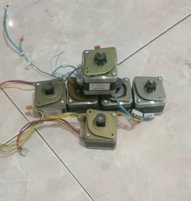 borongan stepping motor nema 17 bekas fotocopy 7 pcs 6wire