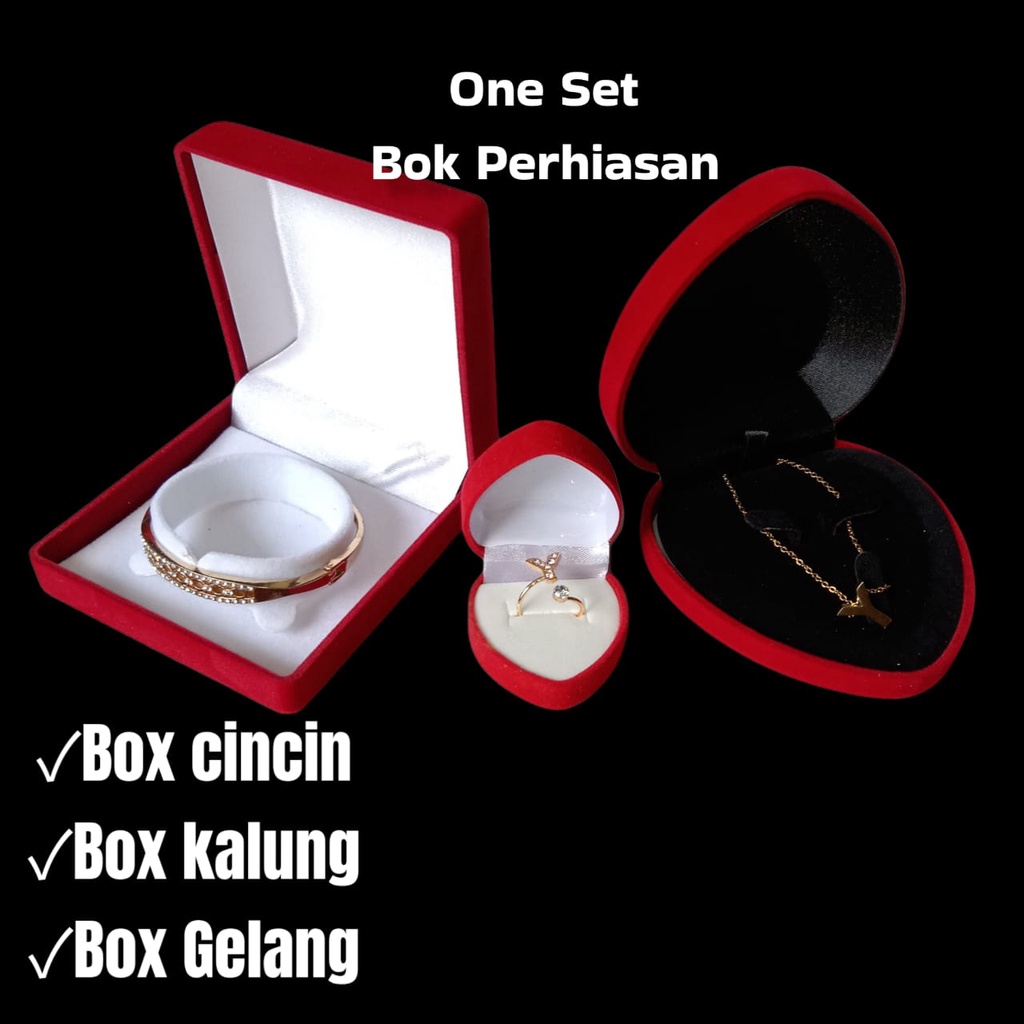 One Set Kotak Perhiasan Bludru kotak kalung kotak gelang kotak Cincin/ Kotak Perhiasan / Ready Satuan