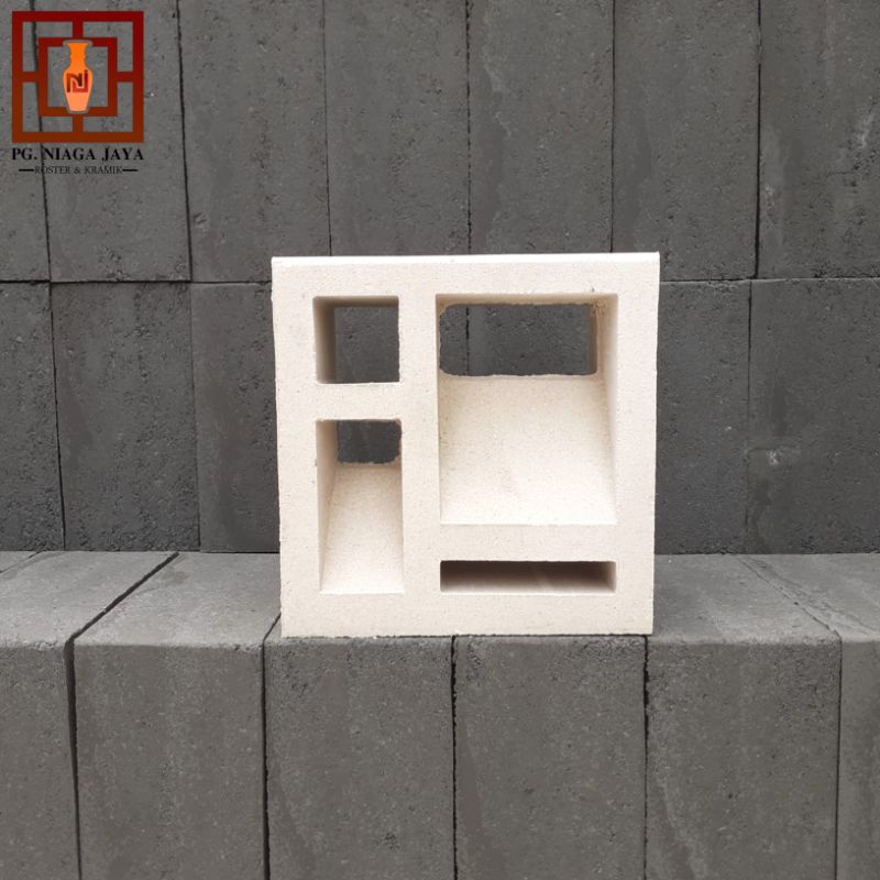 roster beton Loster beton Lubang 4 ( Dua sisi )