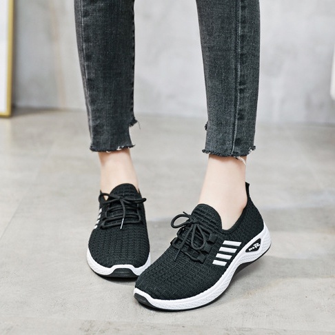 Sepatu Sneakers Olahraga wanita ~ sepatu kets cewek viral embos - Motif Bergaris Trending - A-8