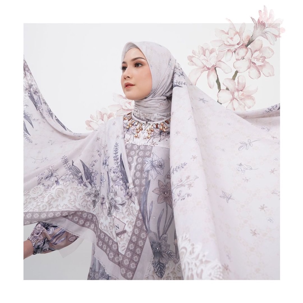 THALIA SCARF BY NAWASANA