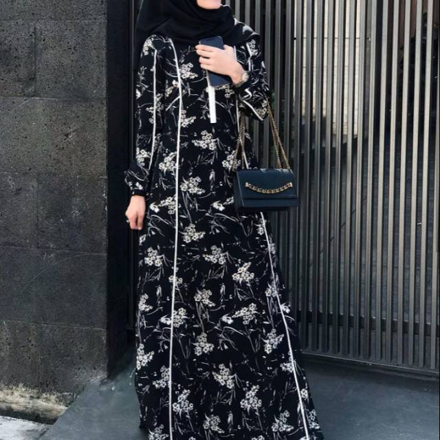 Preloved hawa motif dress S by javina official