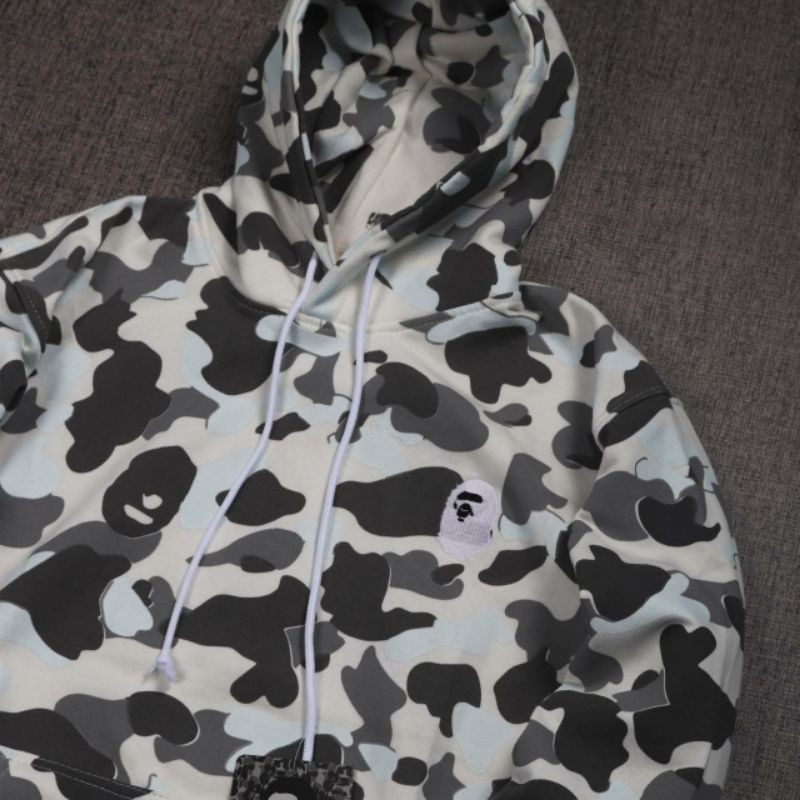 BAPE Hoodie Glow in The Dark dan BAPE Crowneck CodeFR