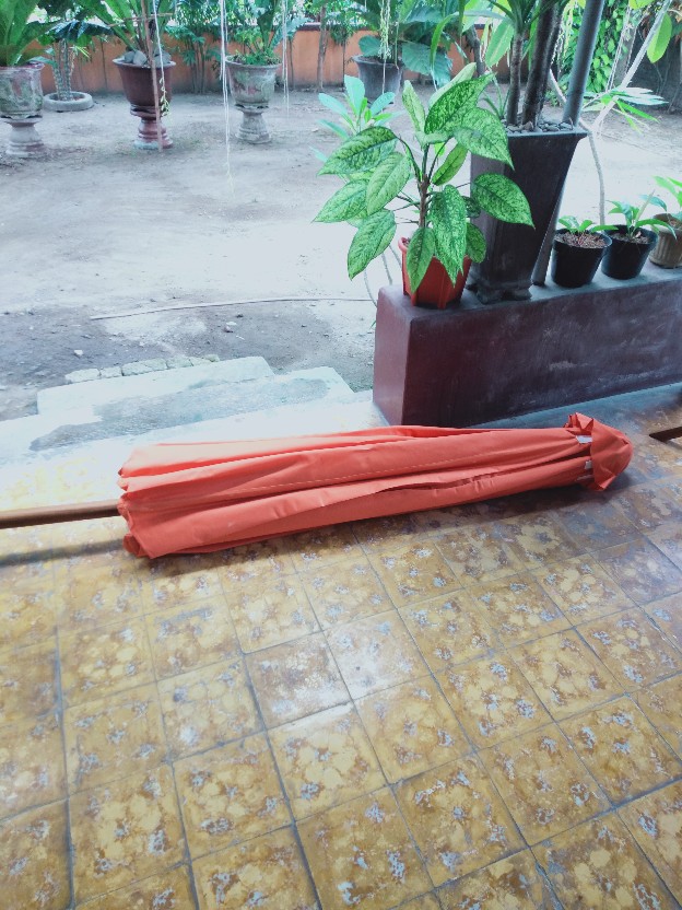 Meja Kursi Payung Jati Solid Cafe/pantai/hotel Outdoor Kursi Teras Meja Santai Payung Taman