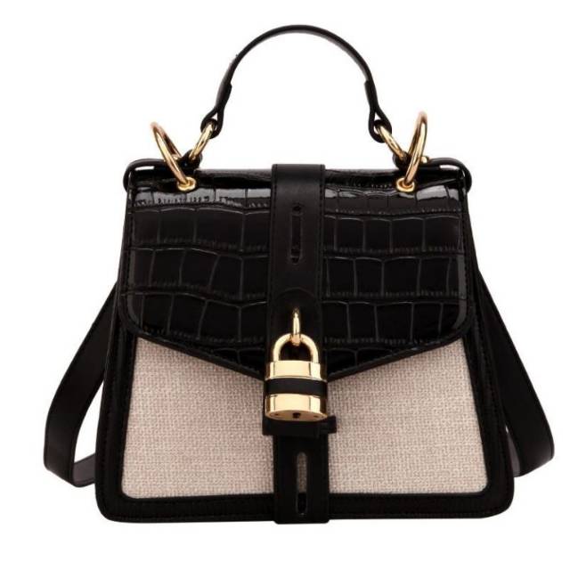 Tas Selempang Wanita( Free Gembok)