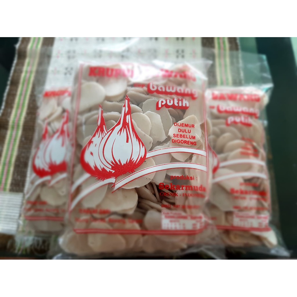 

KERUPUK BAWANG (MENTAH) 500 gr Krupuk Bawang Terenak Terbaik Terenyah Maknyus Mantap
