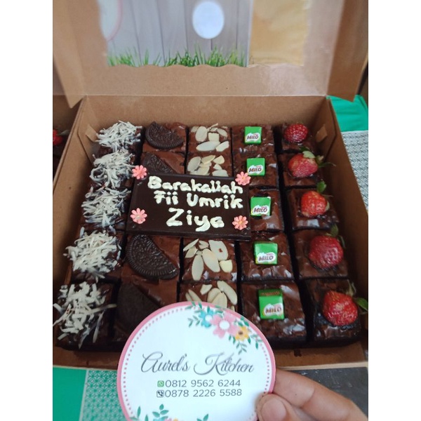 

Browkat Premium Ultah / Brownies Sekat Premium / Brownies Ultah