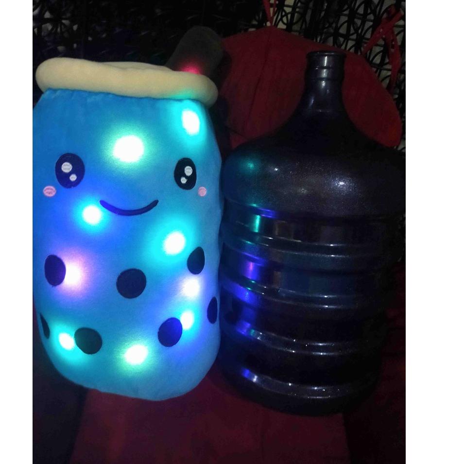 ❆ Boneka Boba Milk Tea JUMBO LED Berlabel SNI ➹