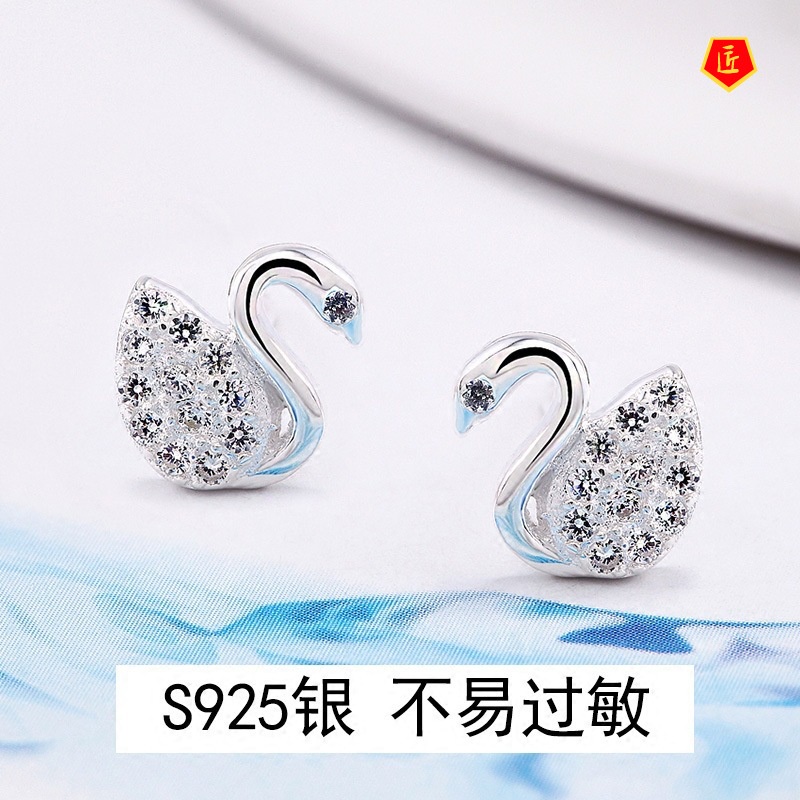 [Ready Stock]Silver Diamond Cute Little Swan Earrings