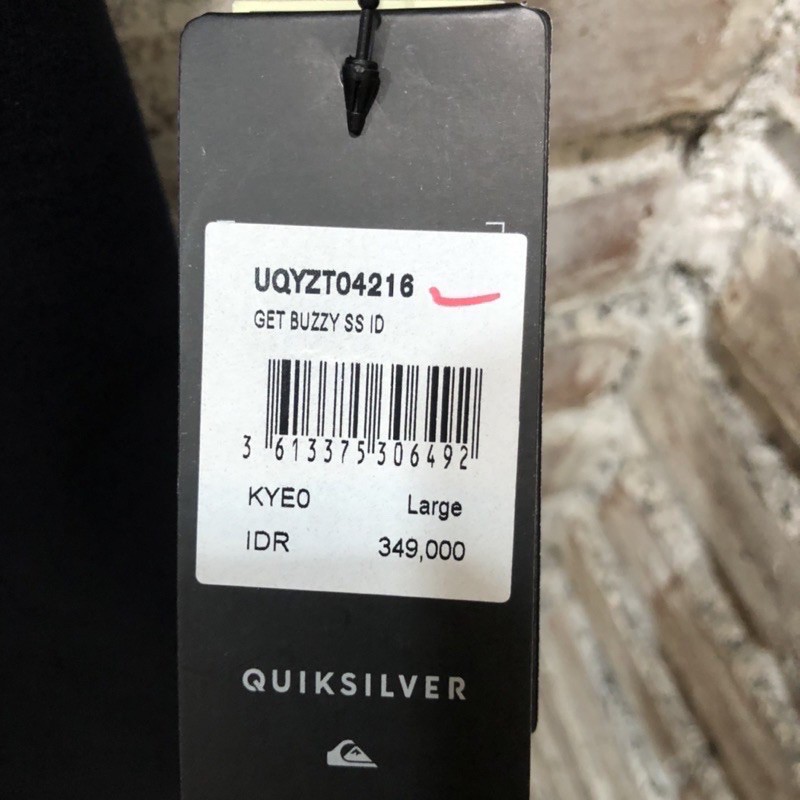 Kaos quiksilver Get Buzzy black