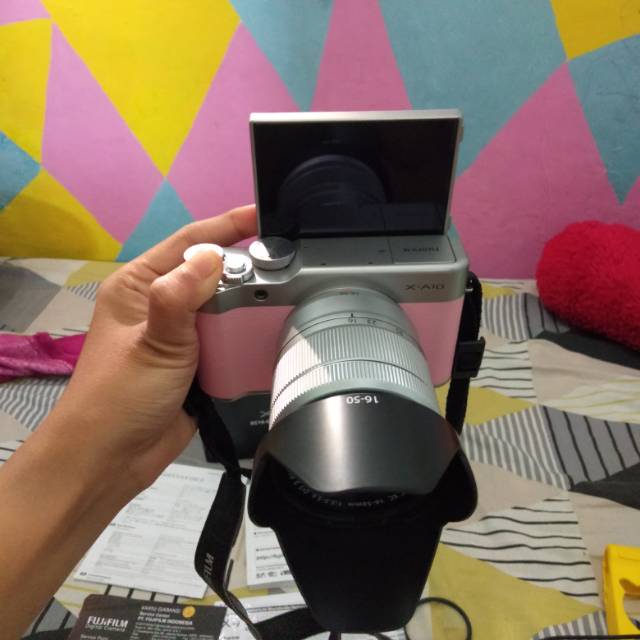 FUJIFILM XA10