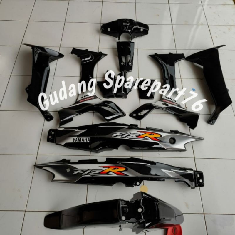 FULL BODY HALUS FIZ R HITAM / COVER BODY MOTOR FIZ R