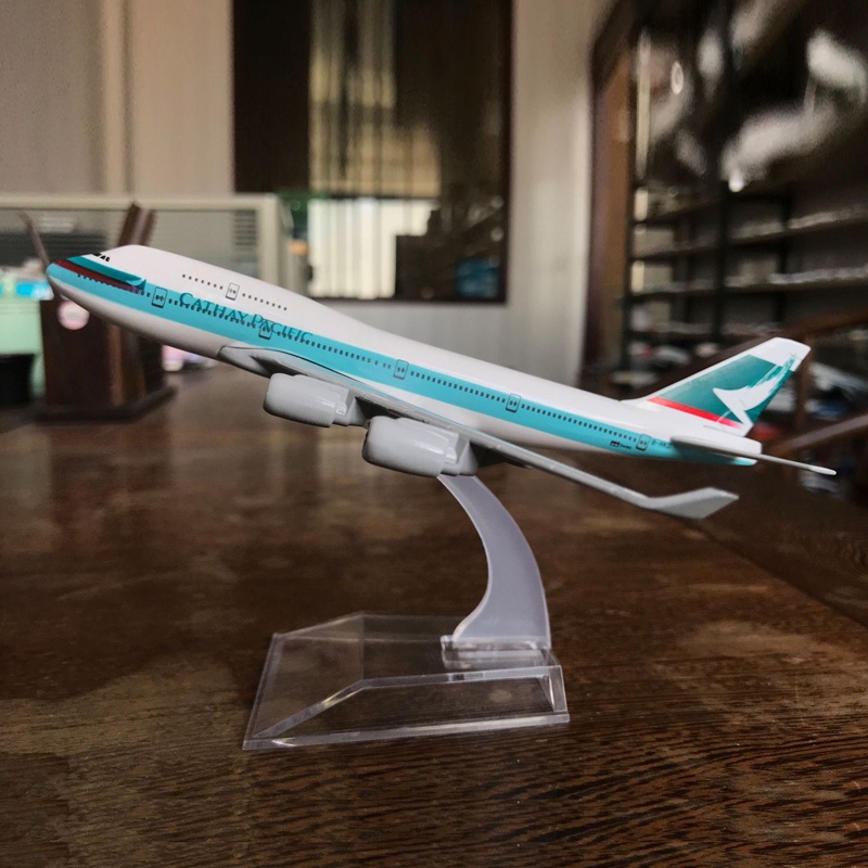 Mainan Pesawat Terbang Airbus 380 Bahan Metal Model Chinahongkong Cathay Pacific Boeing 747 787