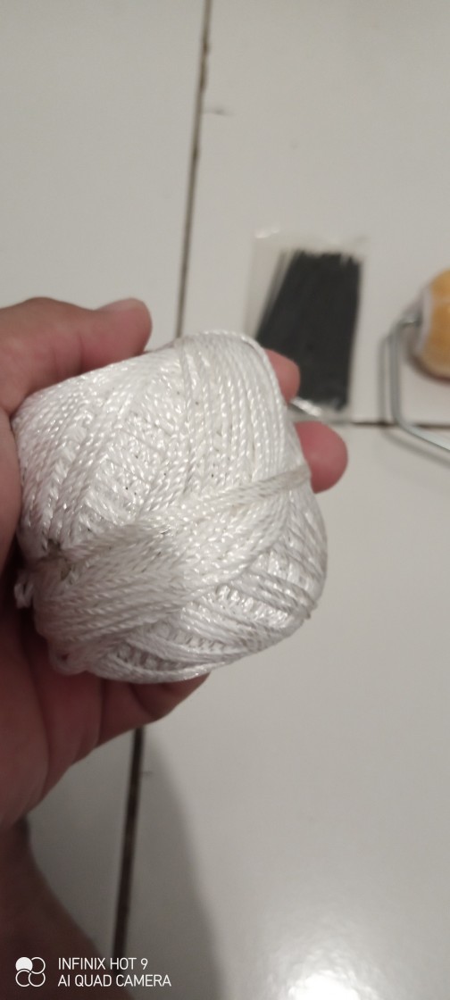 Benang Bangunan Bola /  Yoyo Tebal