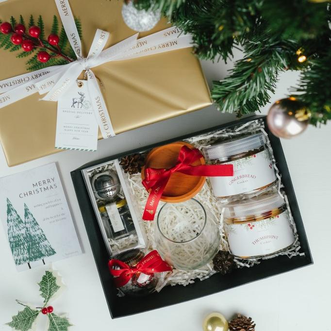 

CHRISTMAS GIFT / PARCEL / HAMPERS NATAL -- PAKET REINDEER DC452CD3