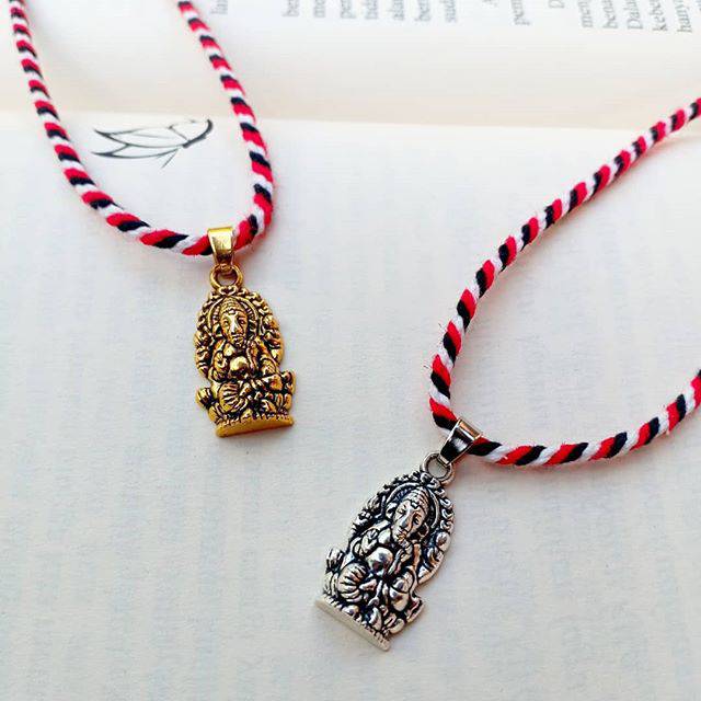 Kalung Tridatu Liontin Ganesha / Kalung Tridatu Ganesa / Kalung Khas Bali / Kalung Tridatu Asli Bali Original / Kalung Tridatu Bali / Oleh Oleh Khas Bali / Kalung Khas Bali / Tridatu Asli Bali Original / Craft Dewata