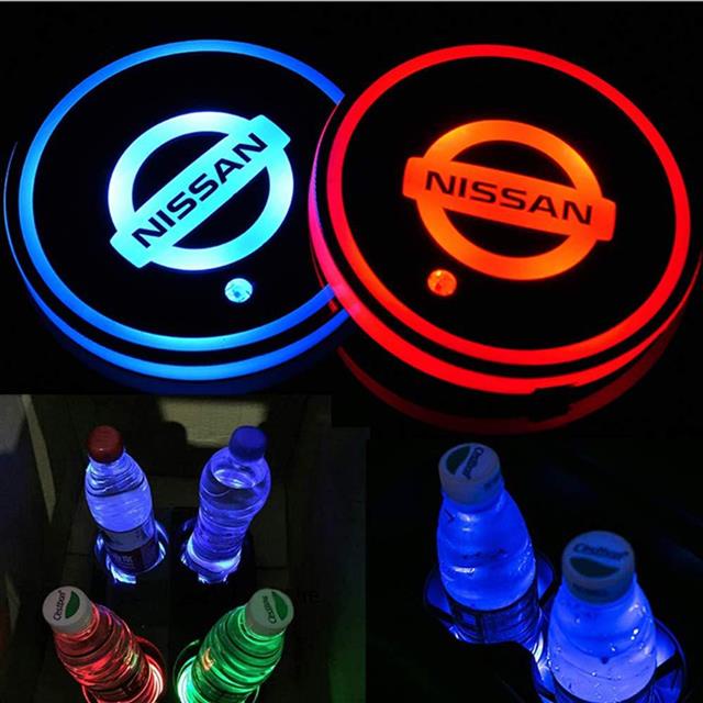 1 / 2 Pcs Bantalan Air Anti Slip Dengan Lampu LED Untuk Dekorasi Mobil Nissan