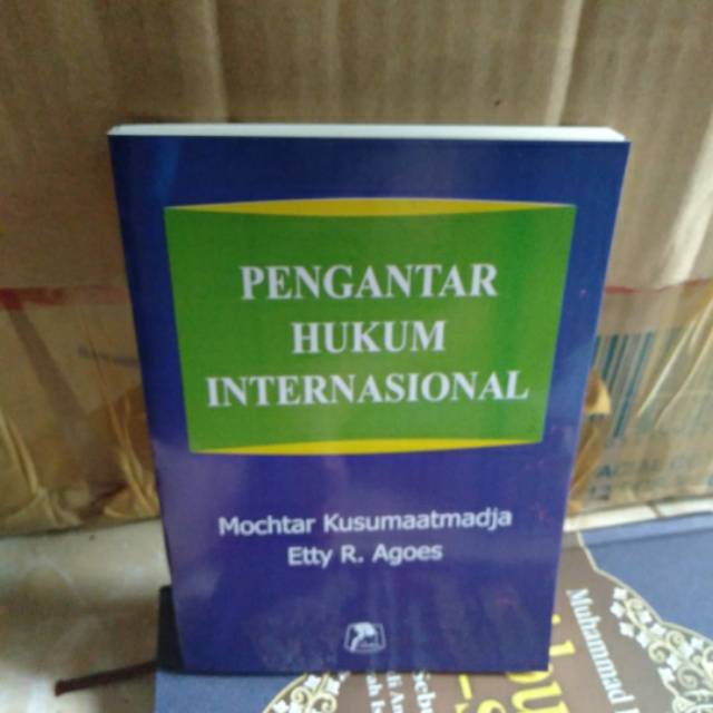 

buku pengantar hukum Internasional