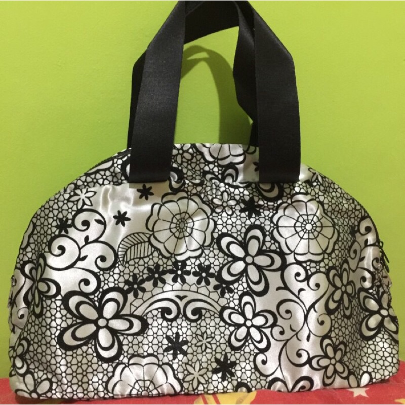 Tas Gaya Sutra Batik