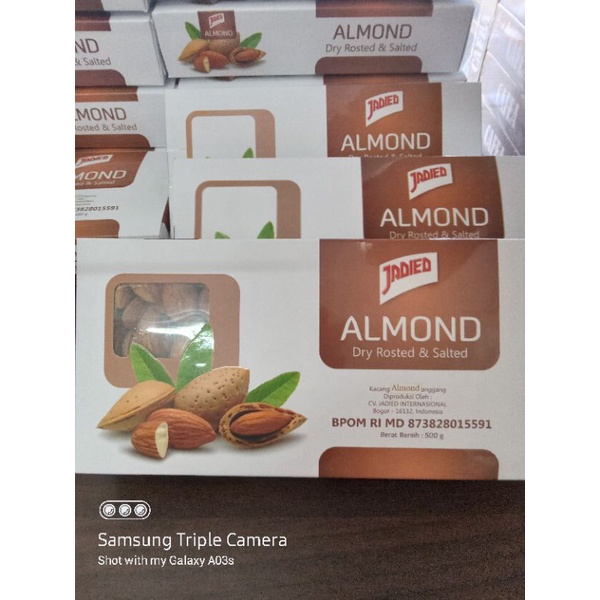 

KACANG Almond
