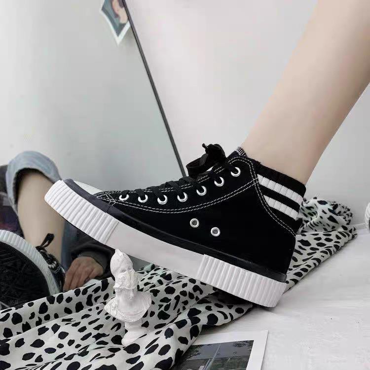 Free BOX Sepatu Sneakers Wanita Import Sepatu Kanvas Wanita Kasual Polos Tali Premium Quality Sepatu Wanita Sneakers Wanita Model Korea Import Premium Quality NS7223