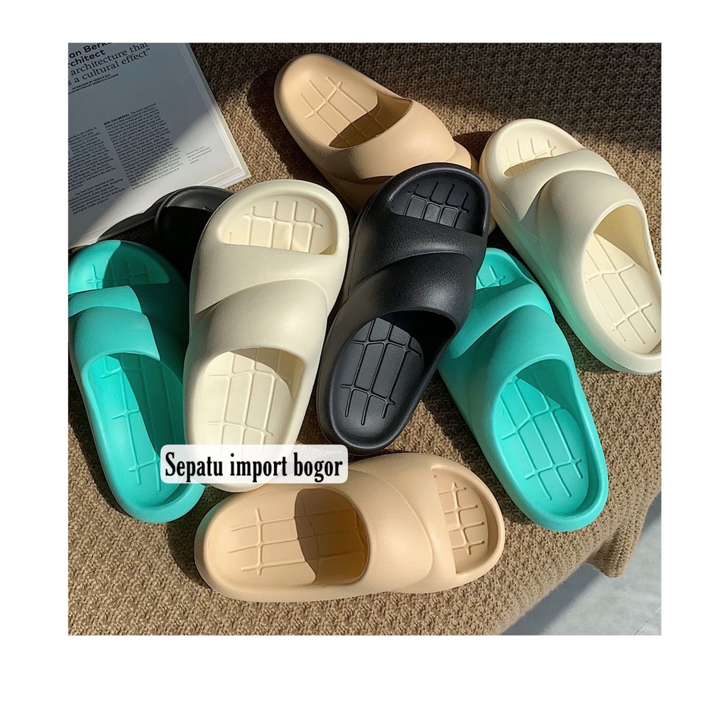 Sandal Wanita Flat Karet Eva Jelly CANDY LADY Import / Sandal Slop Karet PVC Empuk Ringan Non-Slip Sandal Jelly Korea Import Outdoor Bear Lucu Trendy Sandal Rumah/Flat/Santai Wanita Pria Kekinian HSN110